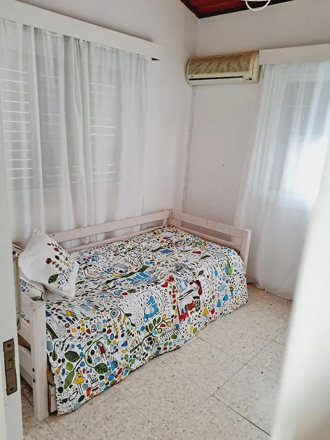Seafront Beach House Meneou