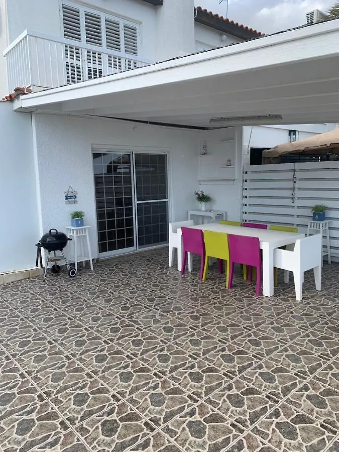 Seafront Beach House Meneou
